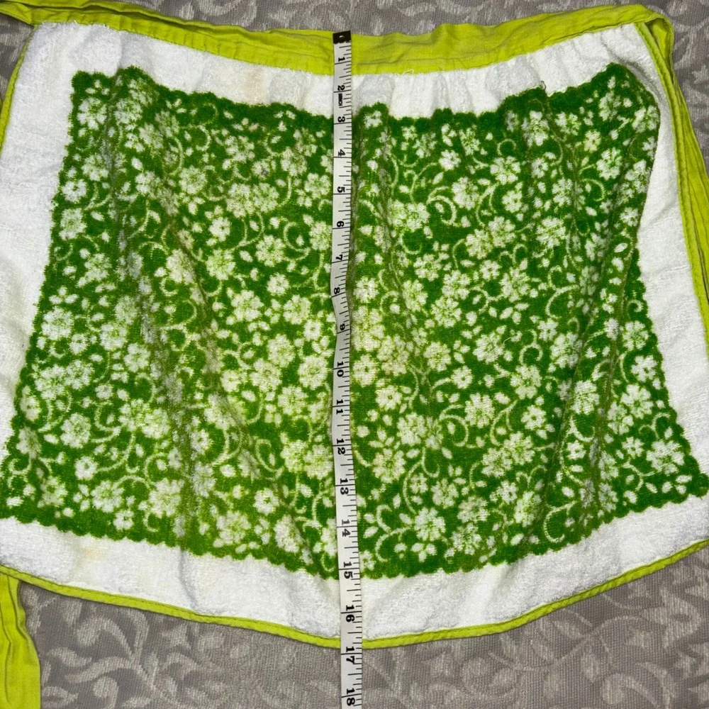 Vintage 70s Pequot Terry Cloth Apron Green White Floral Handmade Waist Apron USA